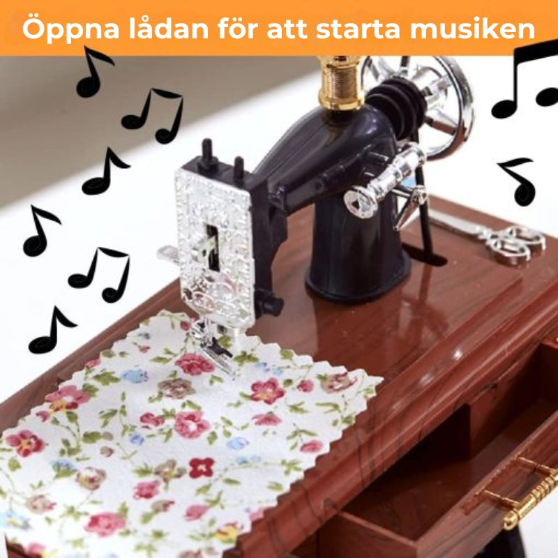 Boutique Speldosa med symaskinsdesign