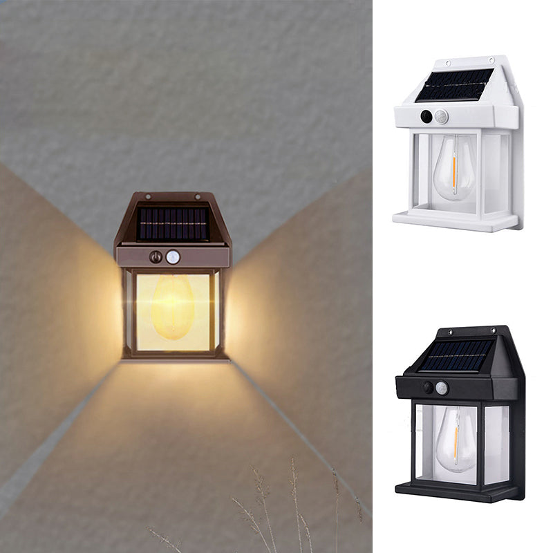 Vägglampa med solceller