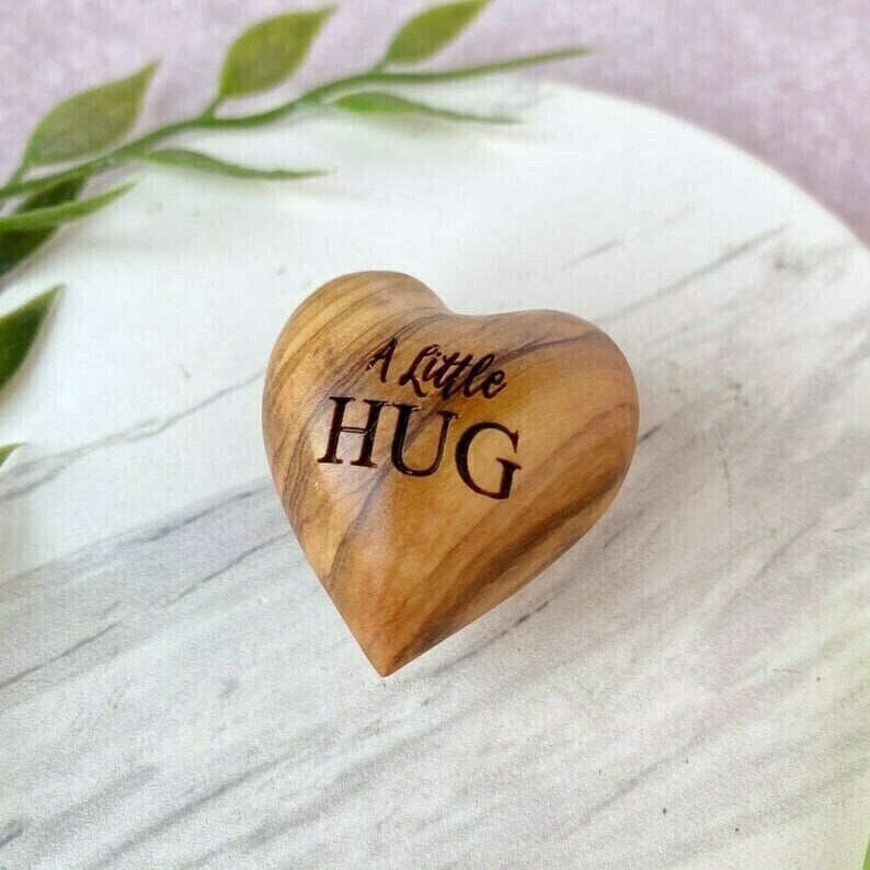 "A little hug" - En fin present i fickformat