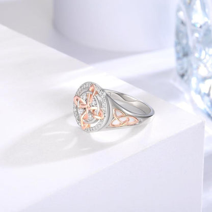 Ring med silverknopp i häxstil
