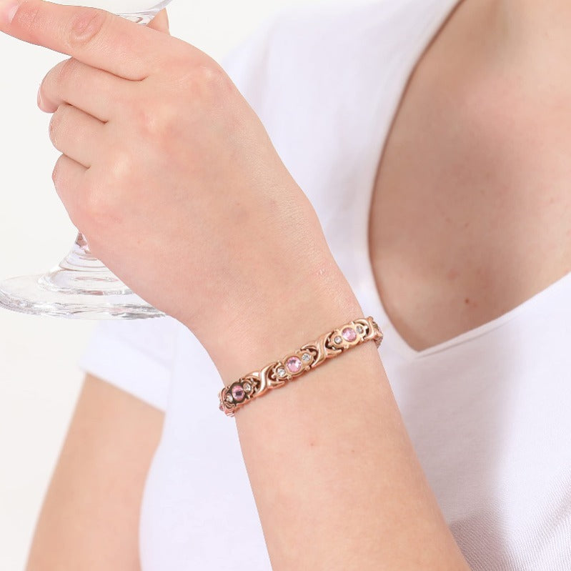 Magnetarmband i roséguld