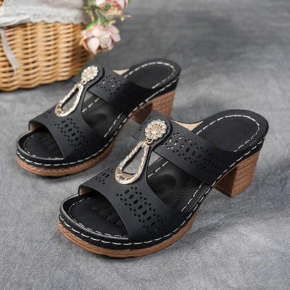 Snygga ortopediska sandaler