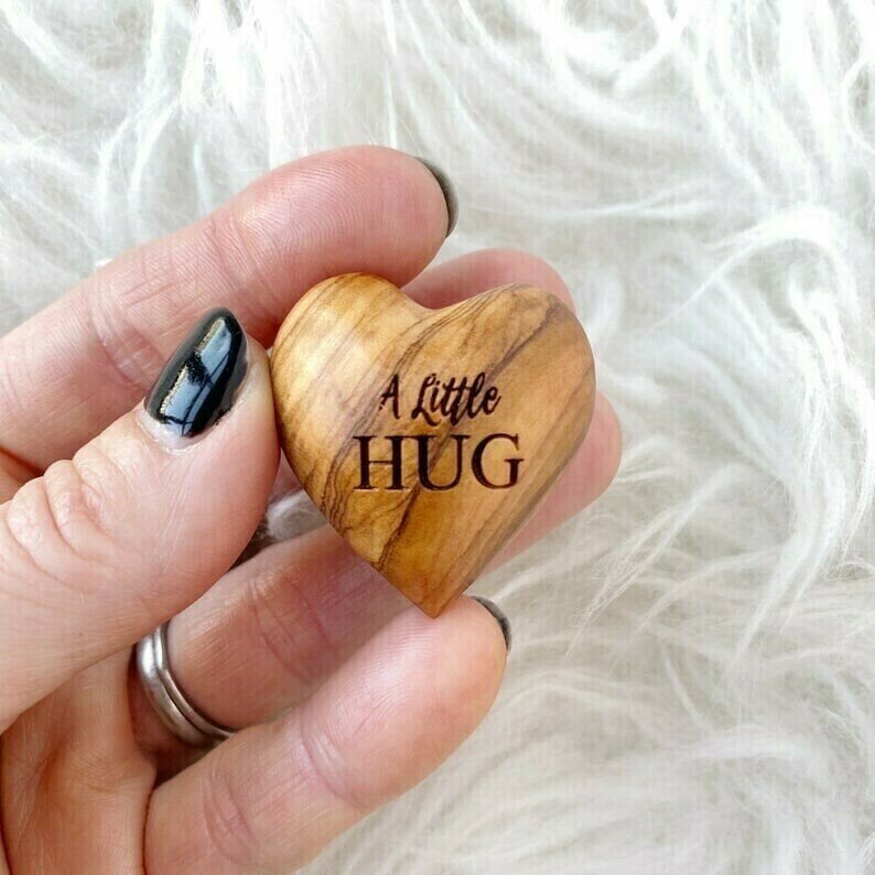 "A little hug" - En fin present i fickformat