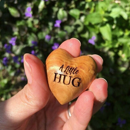 "A little hug" - En fin present i fickformat