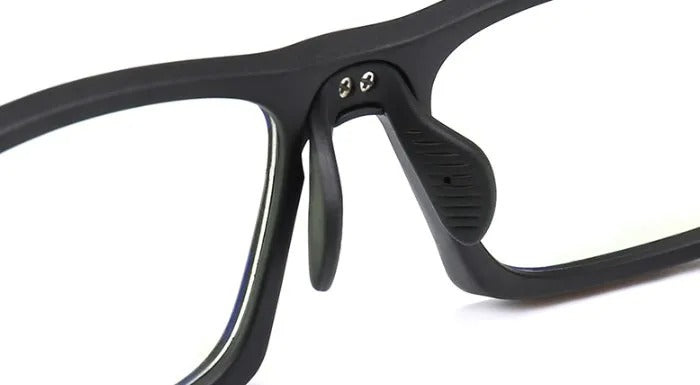 Sportiga multifokala läsglasögon – färgskiftande glas & flexibla skalmar